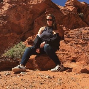 Meet your Posher, Bailey